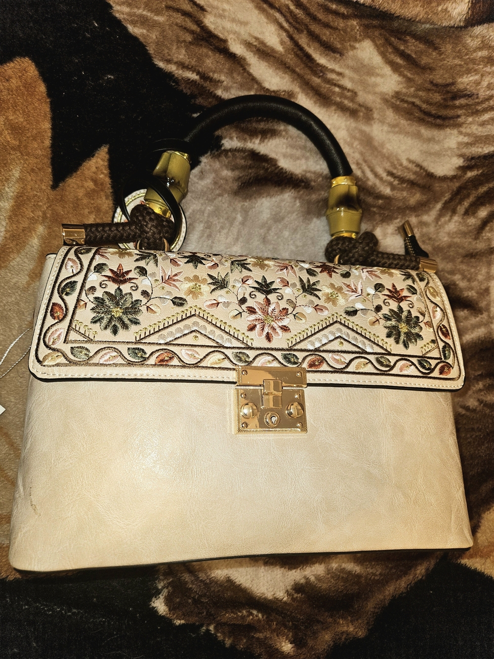 Elegant Floral Embroidered Cream Women's Satchel